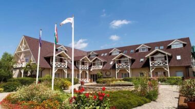 Orchidea Hotel Lipót