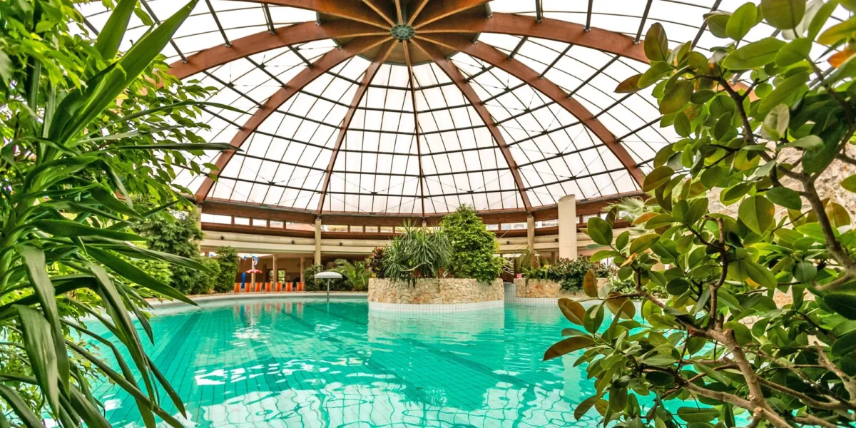 Gotthard Therme, Szentgotthárd - medencék