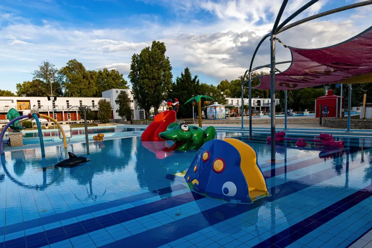 Palatinus Gyógy-, Strand- és Hullámfürdő - gyerekeknek