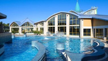 Sárvári Termálfürdő - medencék