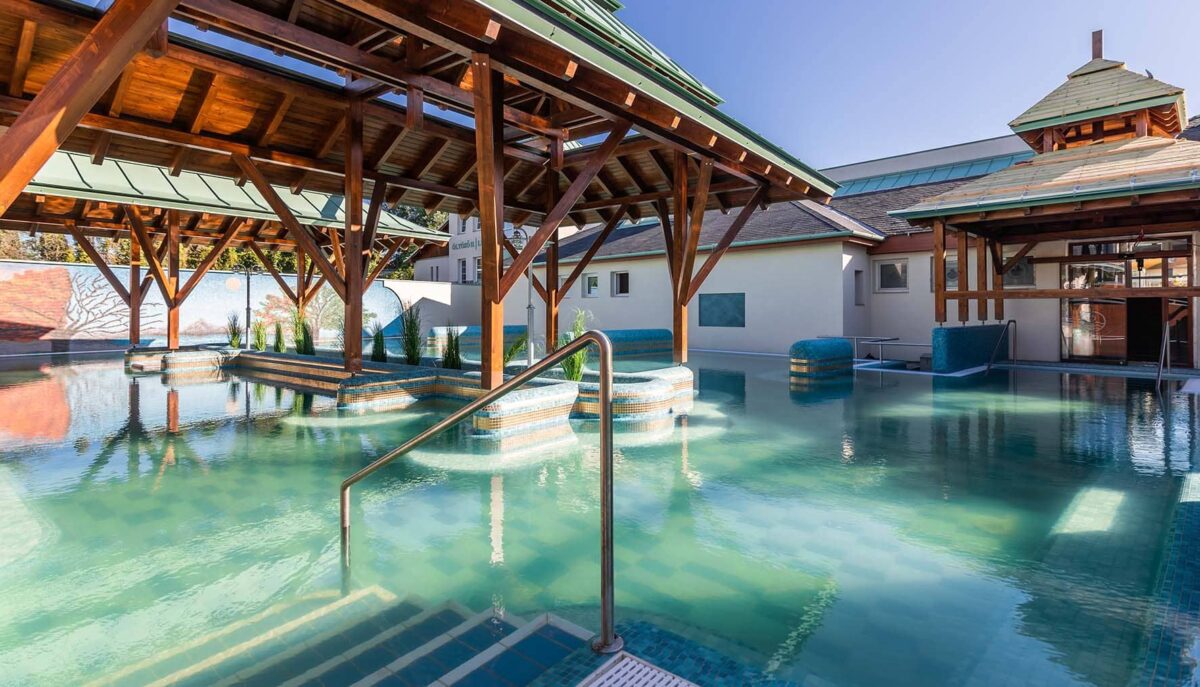 Mosonmagyaróvári termálfürdő - medencék